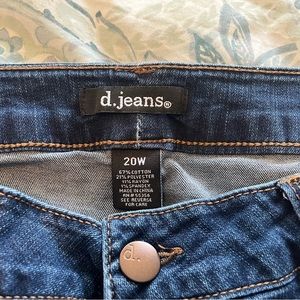 Never worn d.jeans size 20